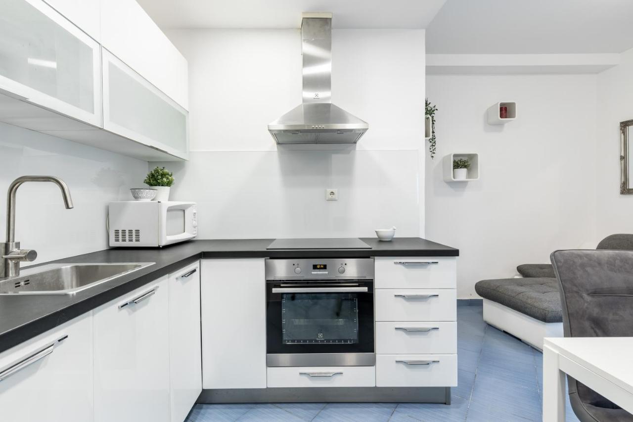Charming Apartment Split Exteriör bild