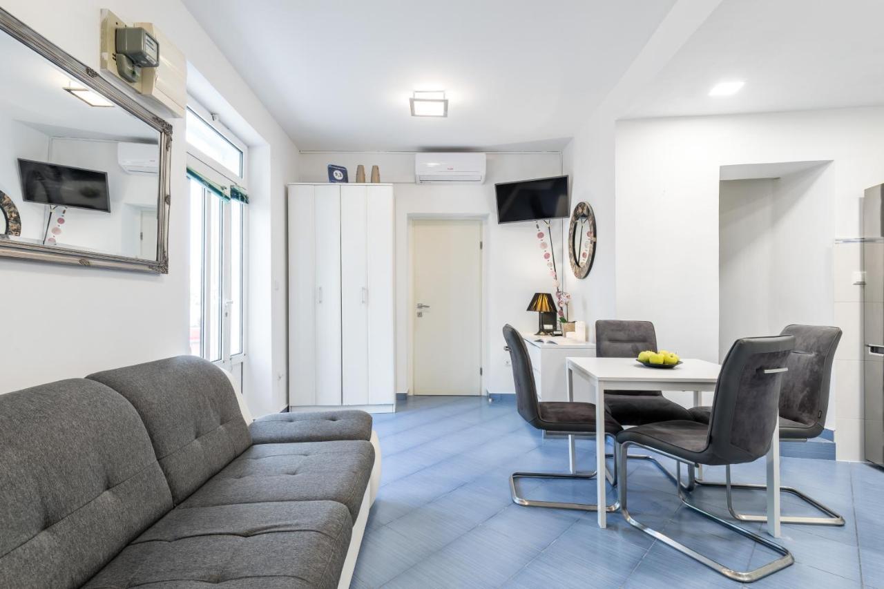 Charming Apartment Split Exteriör bild